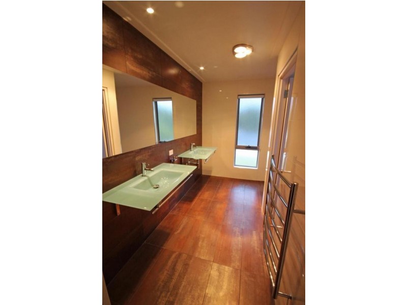 12 Leary Avenue, Devonport TAS 7310