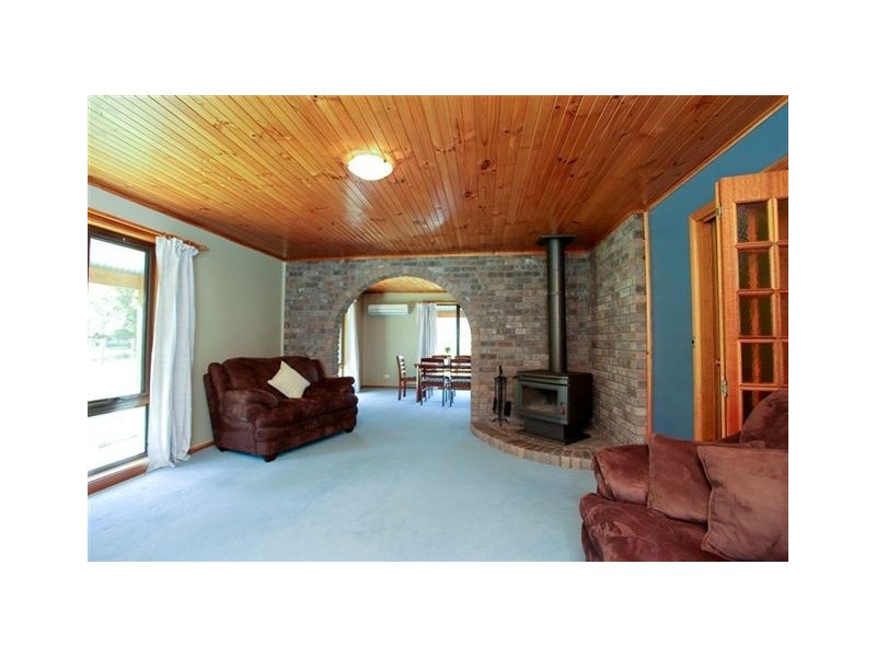 16 Winifred Avenue, Acacia Hills TAS 7306