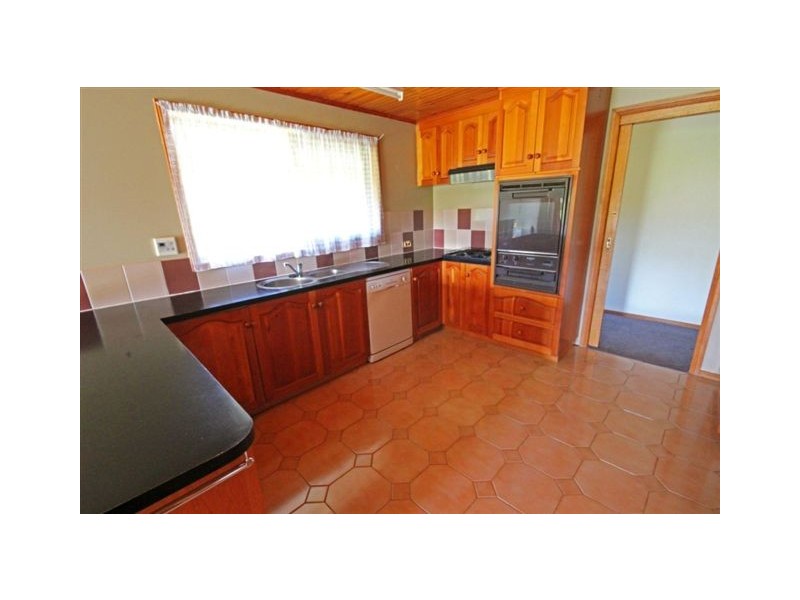 16 Winifred Avenue, Acacia Hills TAS 7306