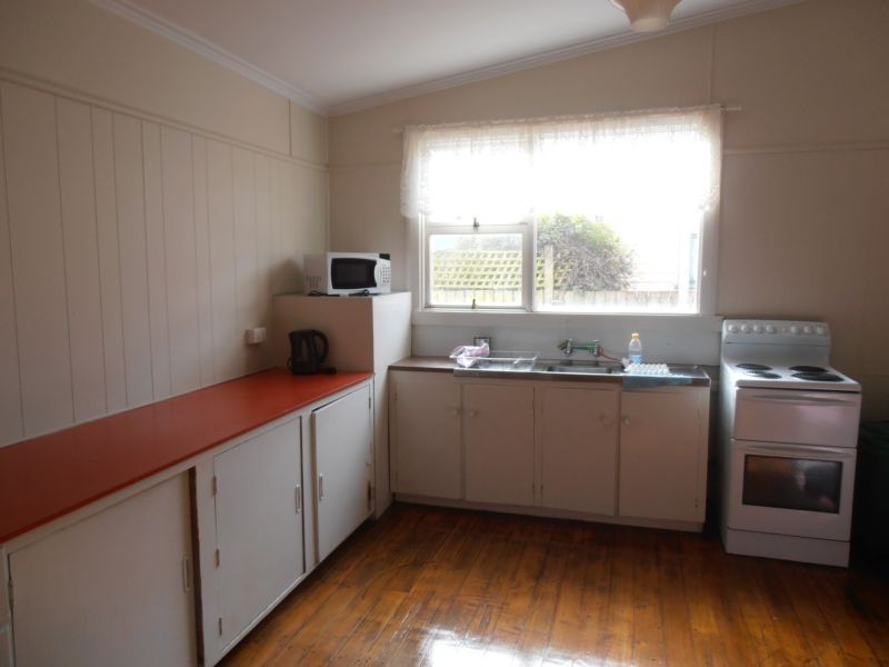 100 Wenvoe Street, Devonport TAS 7310