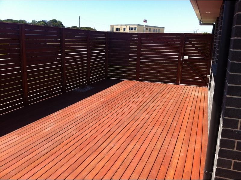 2/11 Shorehaven Drive, Turners Beach TAS 7315