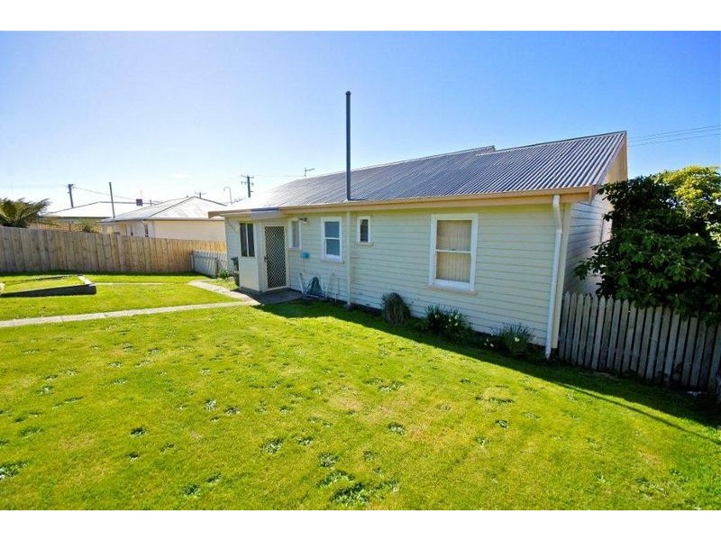 61 Ronald Street, Devonport TAS 7310