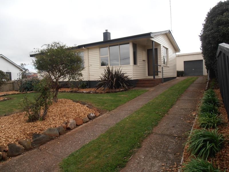 21 Raymond Avenue, Devonport TAS 7310