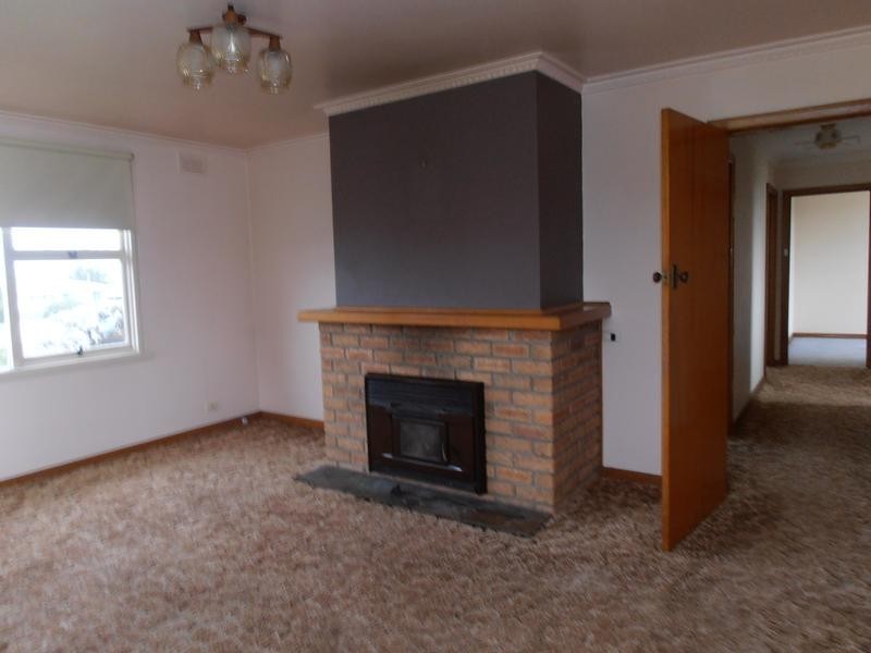 21 Raymond Avenue, Devonport TAS 7310