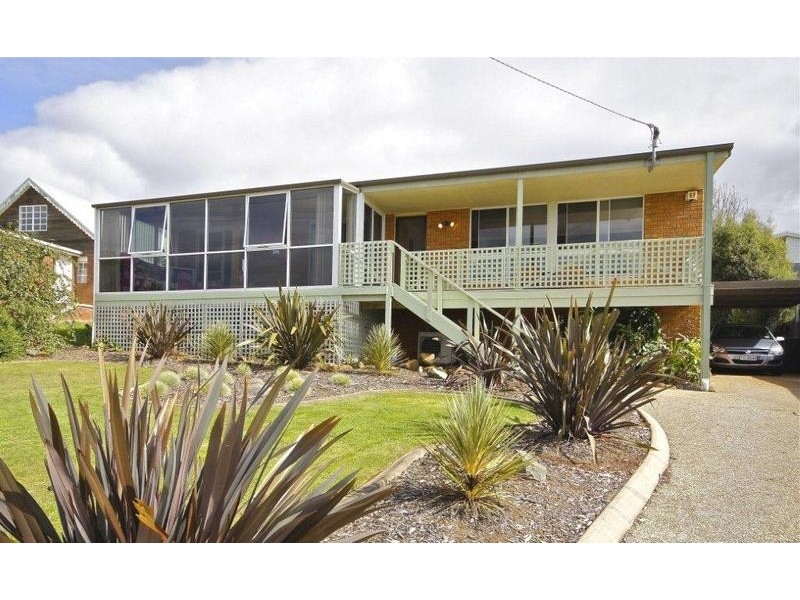 32 Frond Place, Devonport TAS 7310