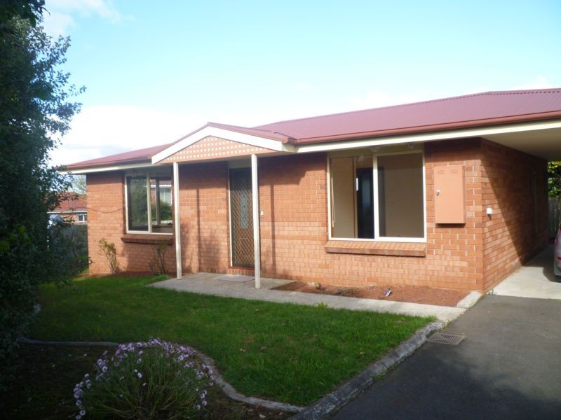 2/2 Pelion Place, Devonport TAS 7310