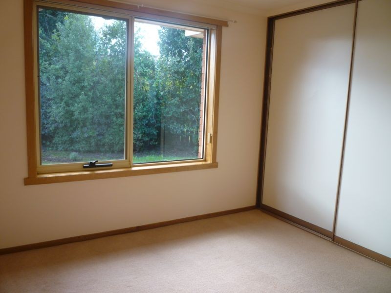 2/2 Pelion Place, Devonport TAS 7310