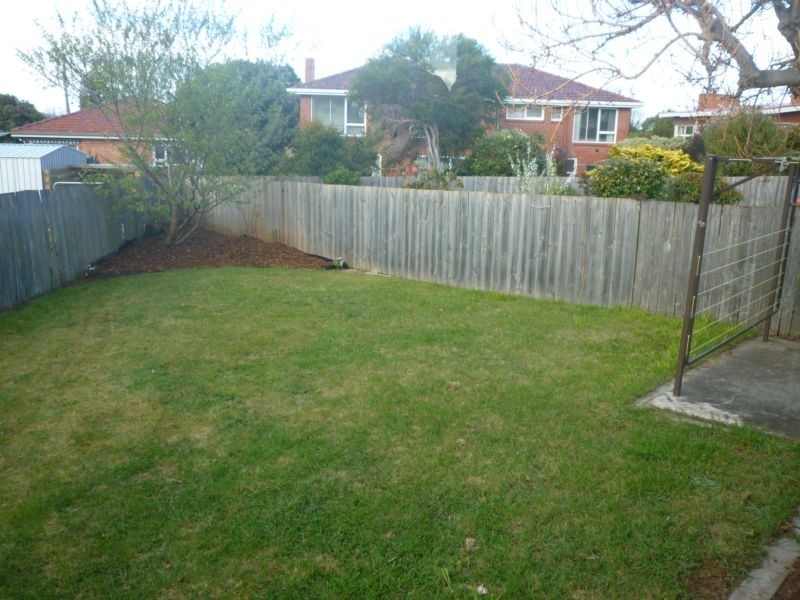 2/2 Pelion Place, Devonport TAS 7310