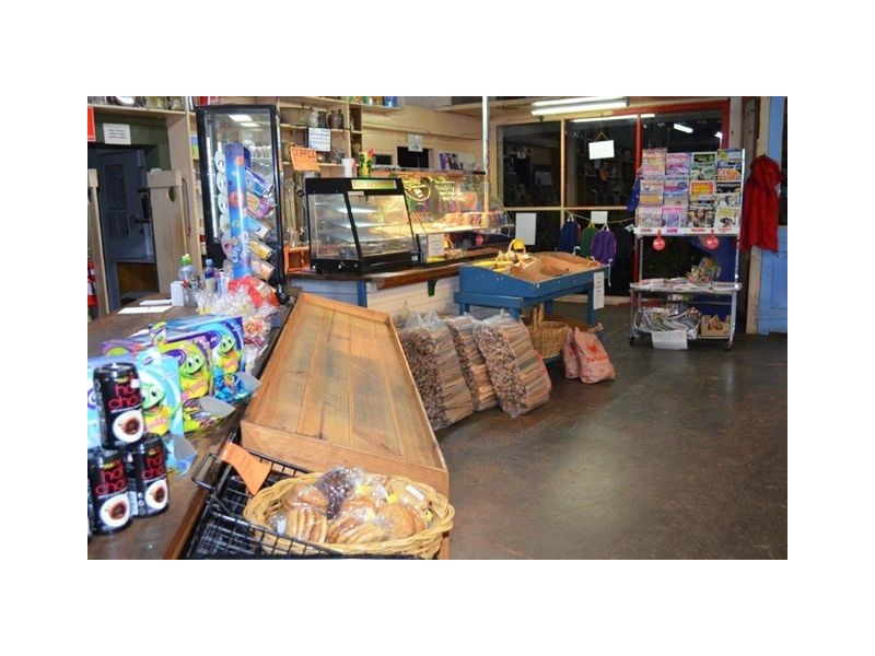 64 Main Street, Wilmot TAS 7310