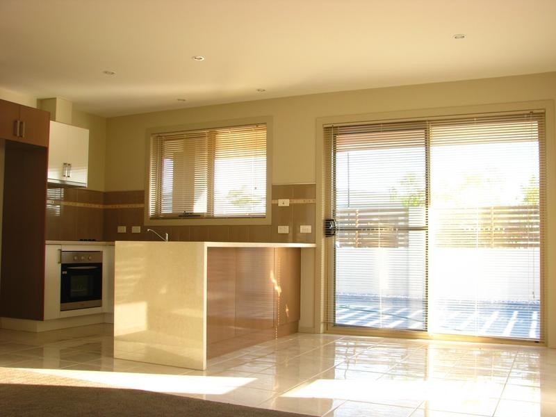 1/16 Tranquil Place, Shearwater TAS 7307