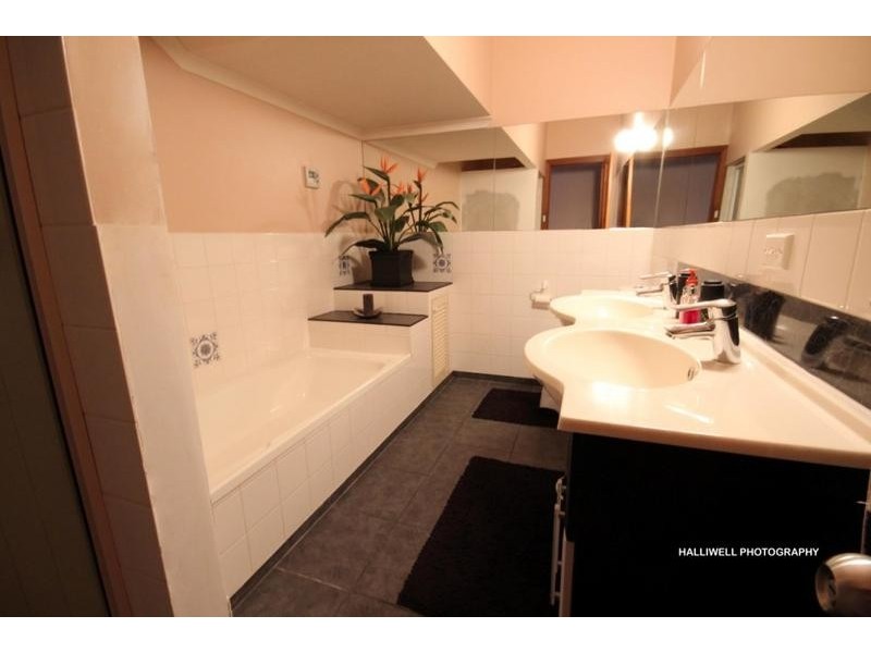 25 George Street, Devonport TAS 7310