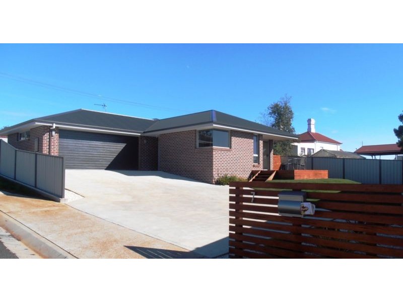 7 Rowena Court, Devonport TAS 7310
