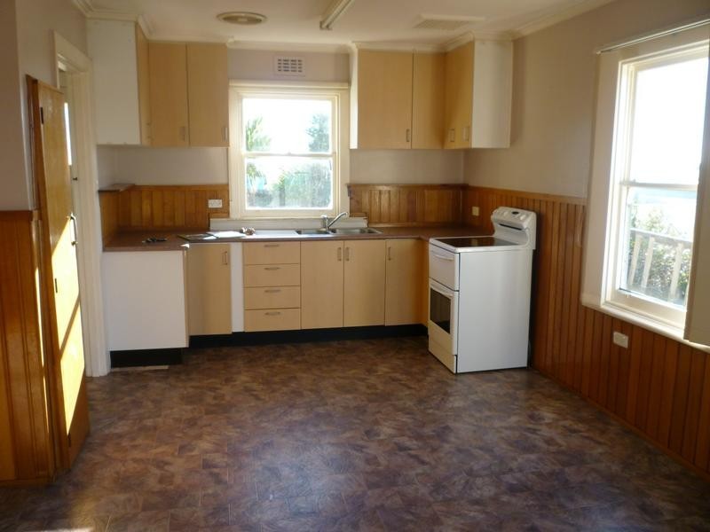 130 Parker Street, Devonport TAS 7310