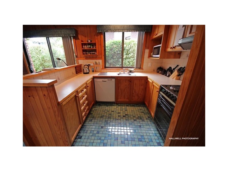 32 Coomera Crescent, Miandetta TAS 7310