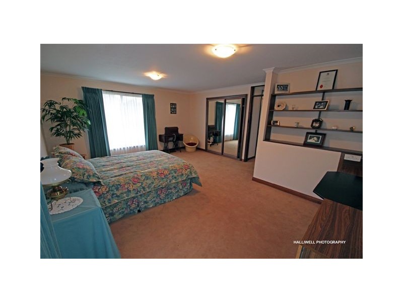 32 Coomera Crescent, Miandetta TAS 7310