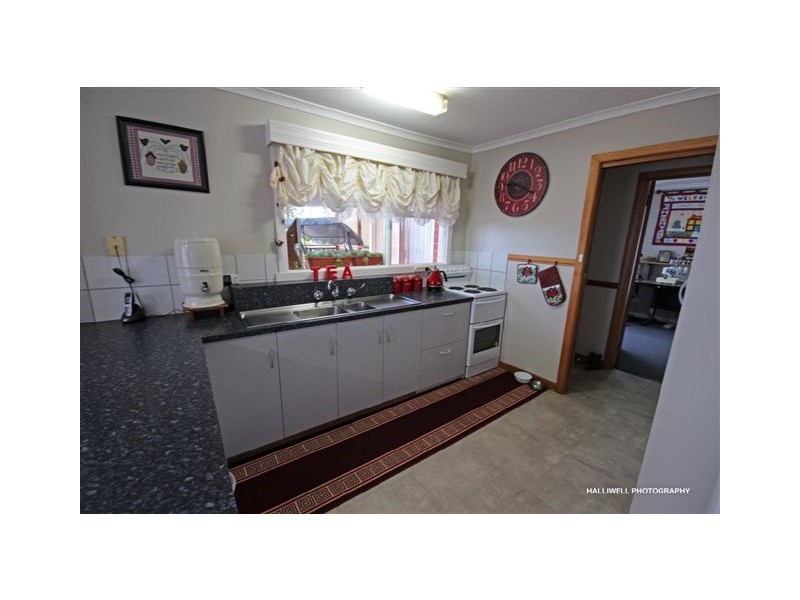 1 Maple Avenue, Devonport TAS 7310