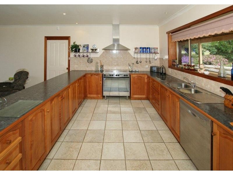 650 Penguin Road, Penguin TAS 7316
