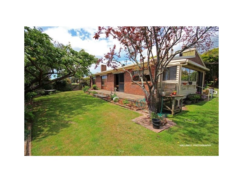 18 Highfield Road, Ambleside TAS 7310