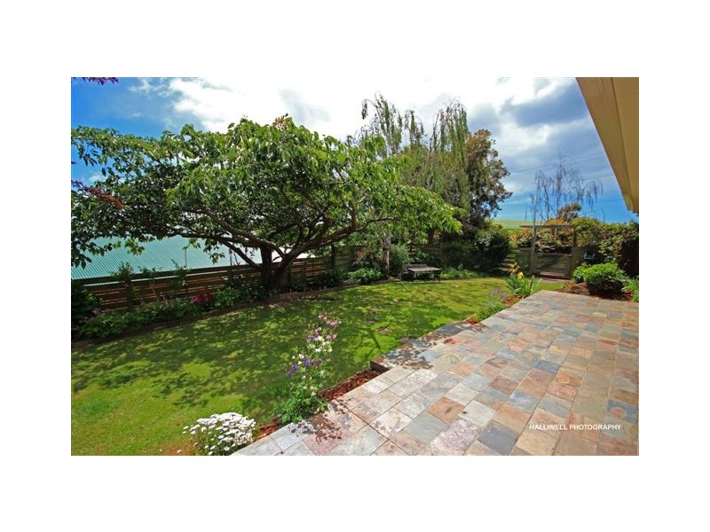 18 Highfield Road, Ambleside TAS 7310