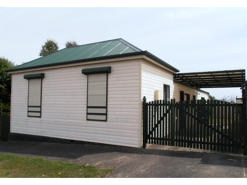 11 Thomas Street, East Devonport TAS 7310
