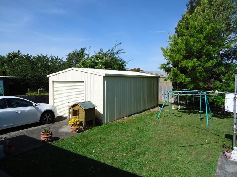 17 Boronia Avenue, Devonport TAS 7310