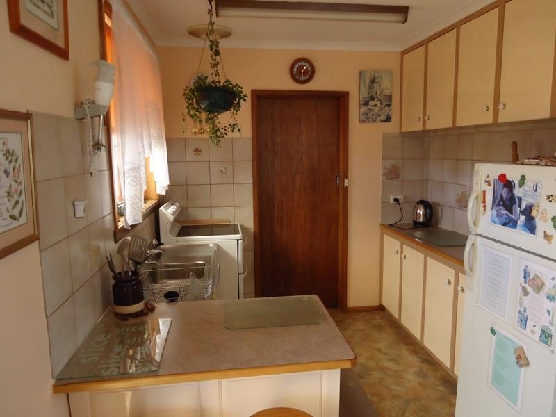 8 Valley Road, Devonport TAS 7310