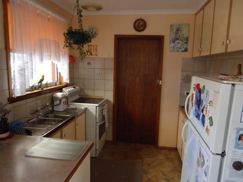 8 Valley Road, Devonport TAS 7310