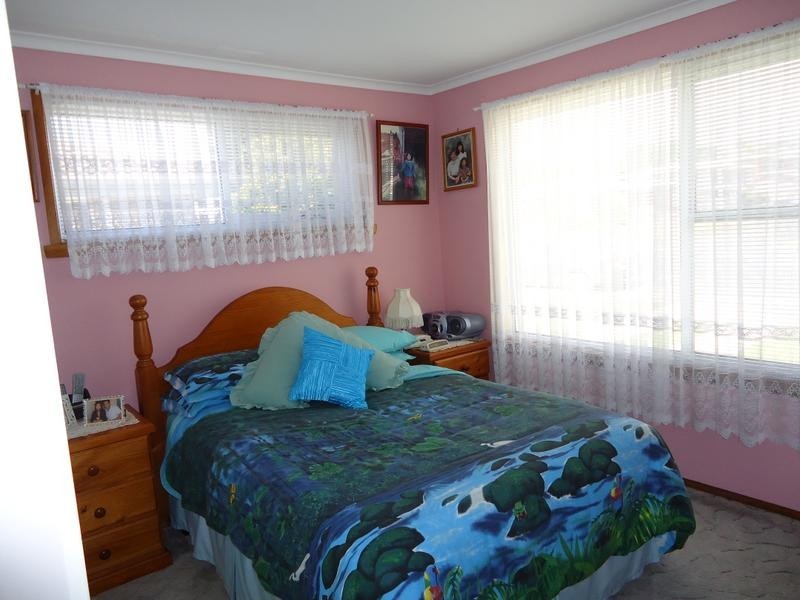 8 Valley Road, Devonport TAS 7310