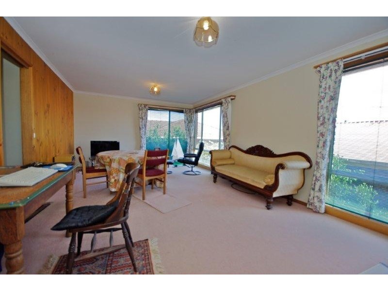 Unit 2/79 Sunbeam Crescent, Ambleside TAS 7310