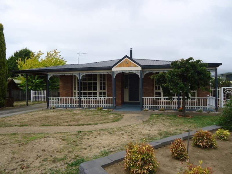2 Amaroo Place, Devonport TAS 7310