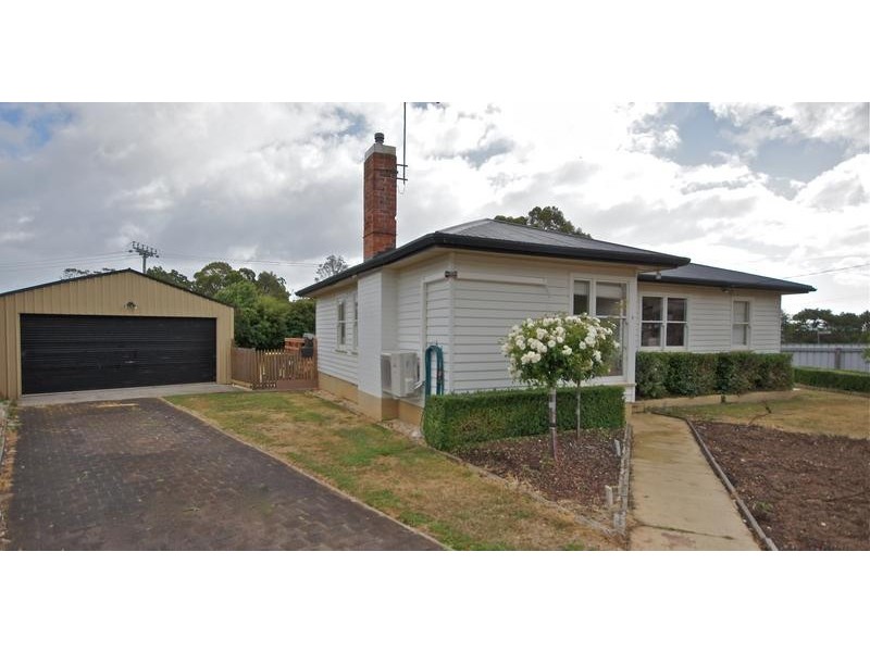 2 Chamberlain Street, Ulverstone TAS 7315