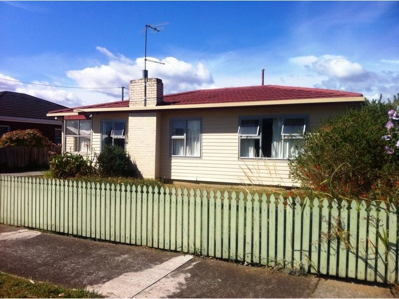 1/111 George Street, Devonport TAS 7310