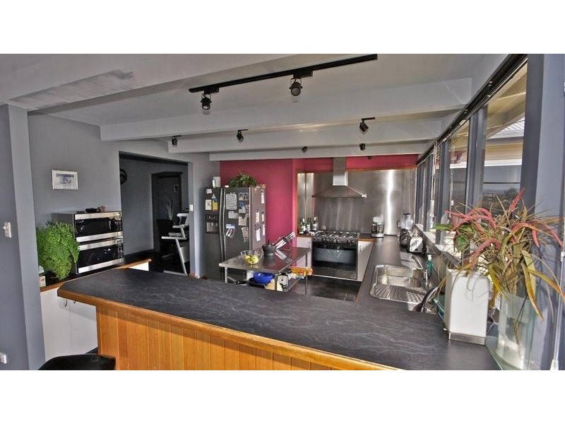 198 Best Street, Devonport TAS 7310