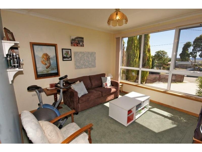 8 Glen Court, Devonport TAS 7310