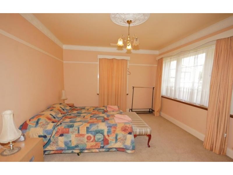 27 Hiller Street, Devonport TAS 7310