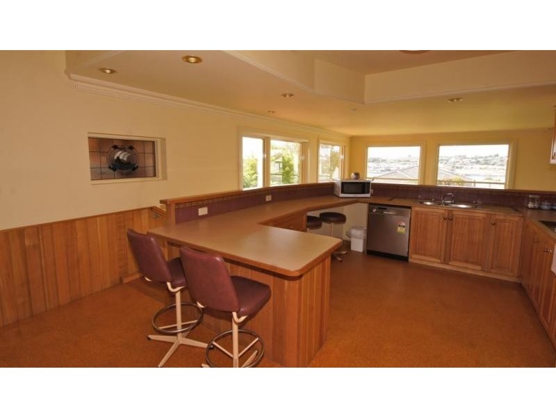 27 Hiller Street, Devonport TAS 7310