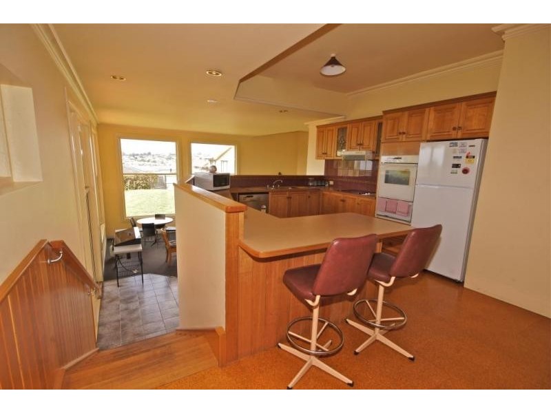 27 Hiller Street, Devonport TAS 7310