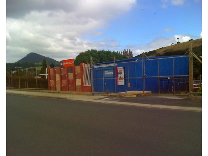 36-42 Main Road, Penguin TAS 7316