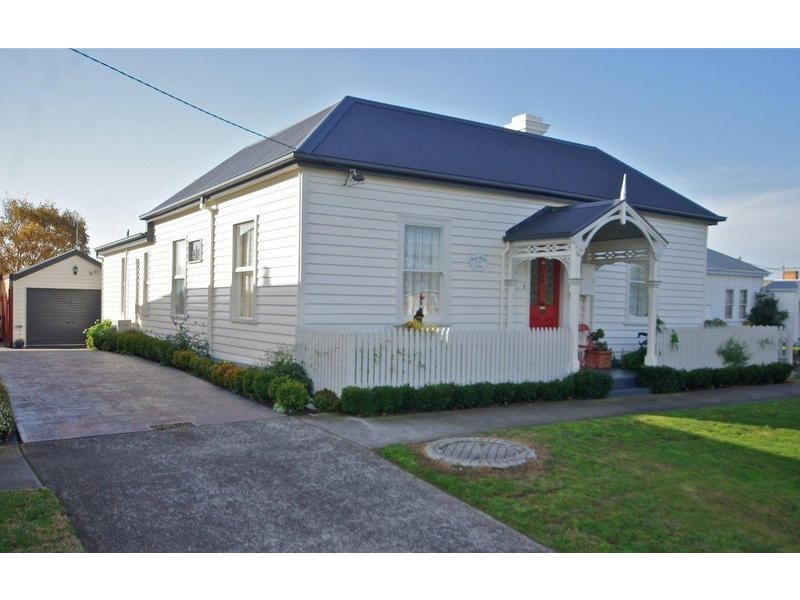 12 Nicholls Street, Devonport TAS 7310
