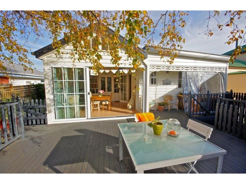 12 Nicholls Street, Devonport TAS 7310