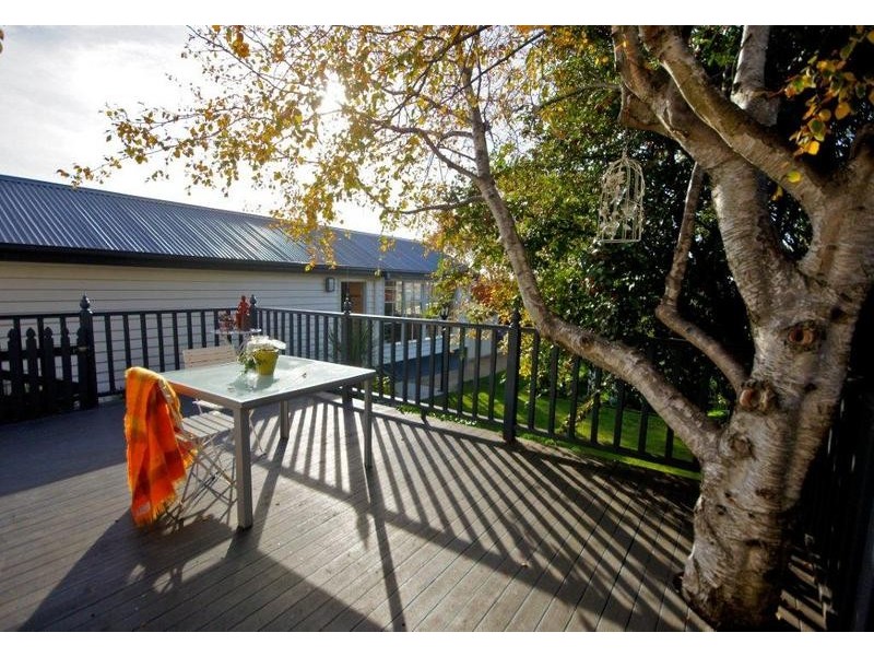 12 Nicholls Street, Devonport TAS 7310