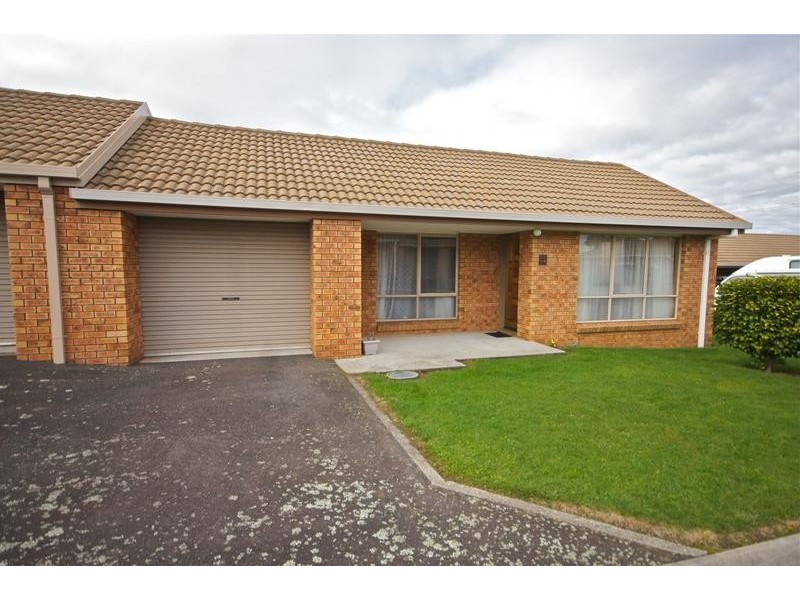 3/26 Charles Street, Devonport TAS 7310
