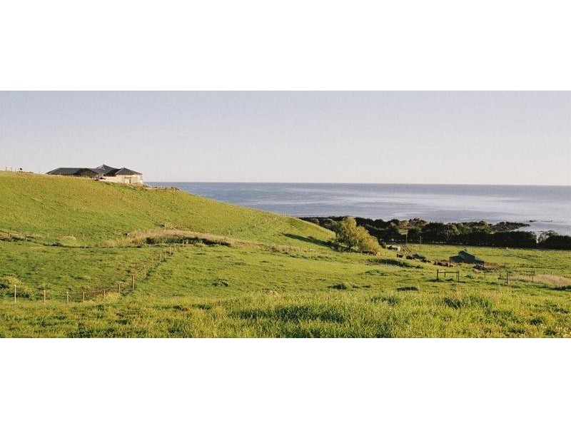651 Penguin Road, Penguin TAS 7316