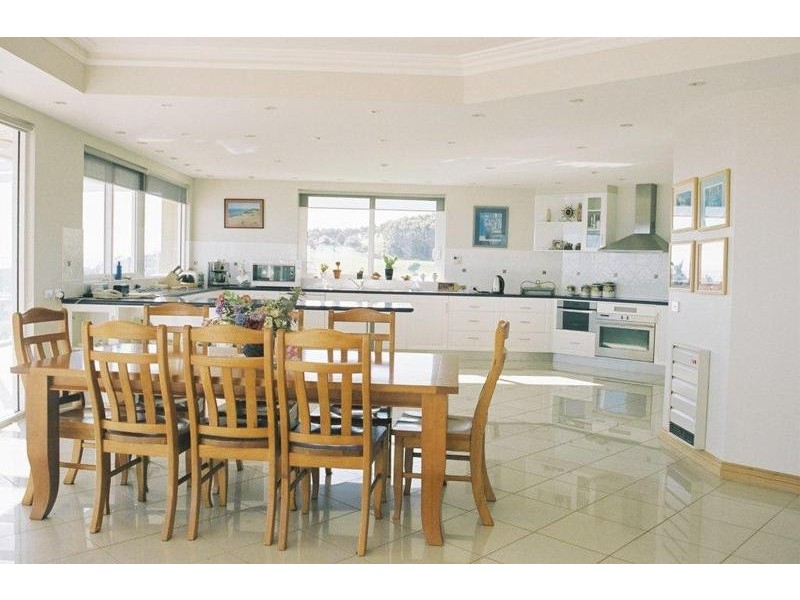 651 Penguin Road, Penguin TAS 7316
