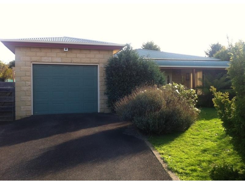 13 Kuranda Close, Devonport TAS 7310
