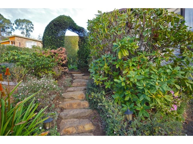 10 Highfield Road, Ambleside TAS 7310
