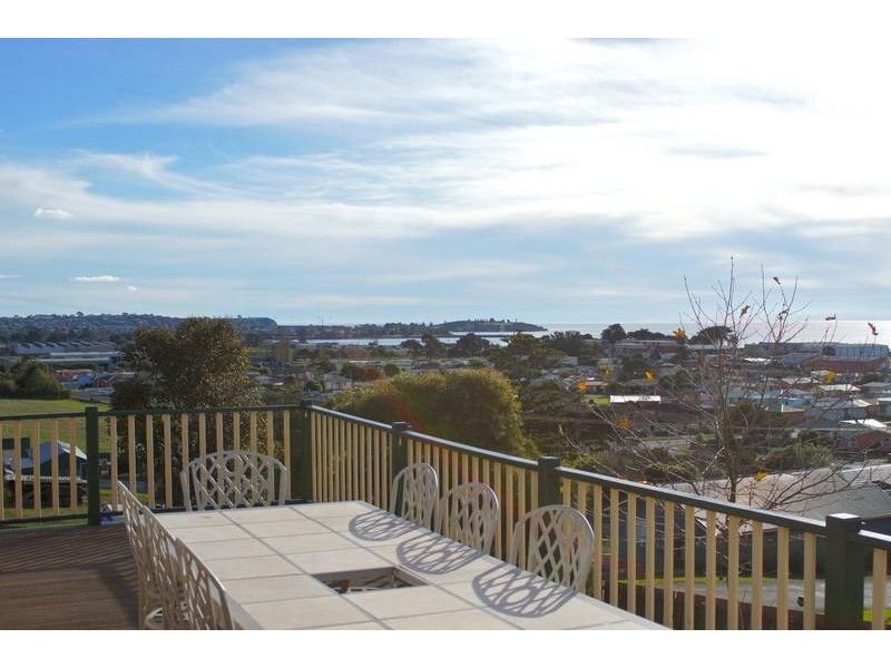 11 Bovill Street, East Devonport TAS 7310