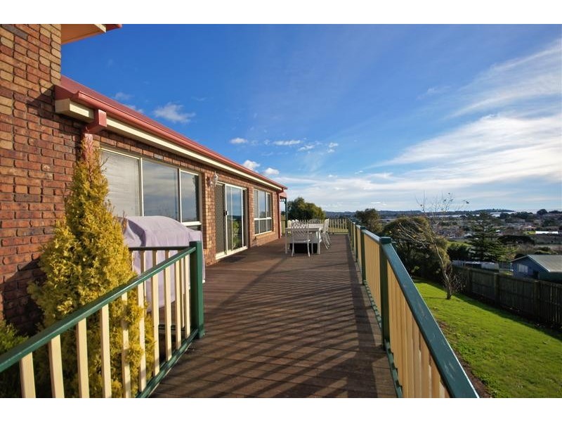 11 Bovill Street, East Devonport TAS 7310