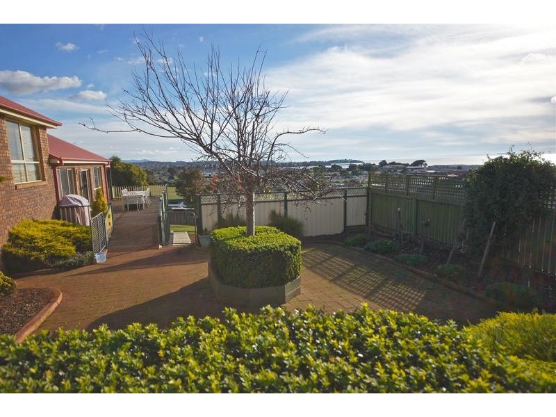 11 Bovill Street, East Devonport TAS 7310
