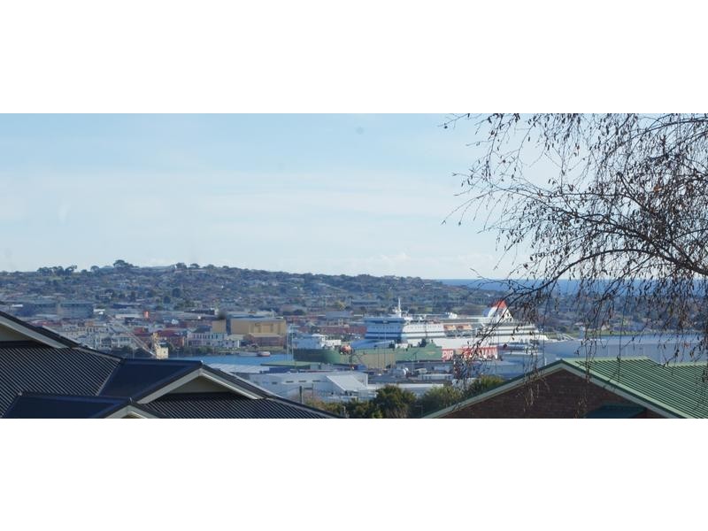 119 Caroline Street, East Devonport TAS 7310